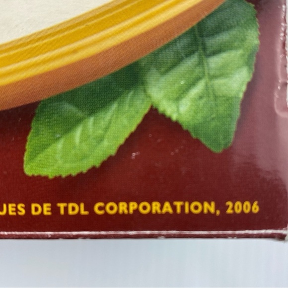 Tim Hortons Tea Cup and Saucer with Original Box Collectors 2006 - 8 ounce mug - Picture 5 of 10